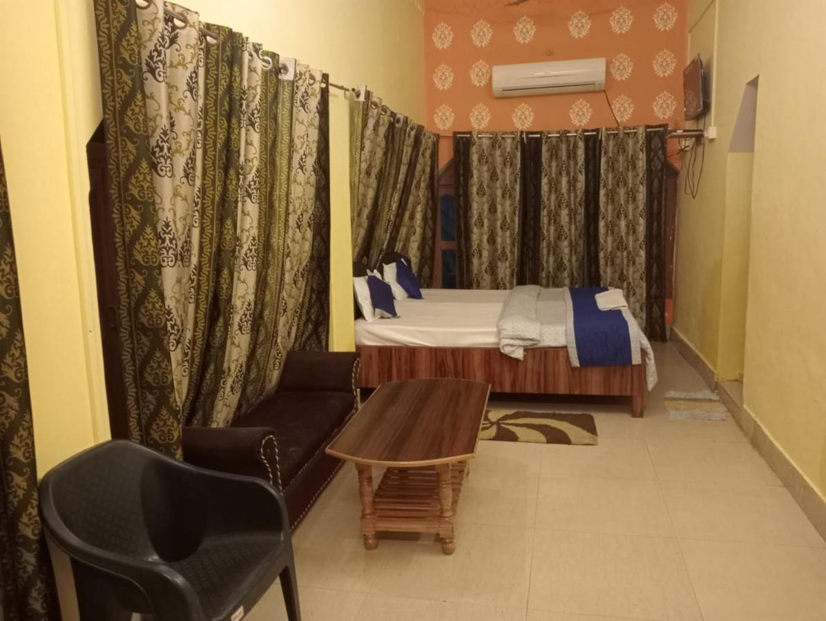 Gangotri Inn Варанасі Екстер'єр фото