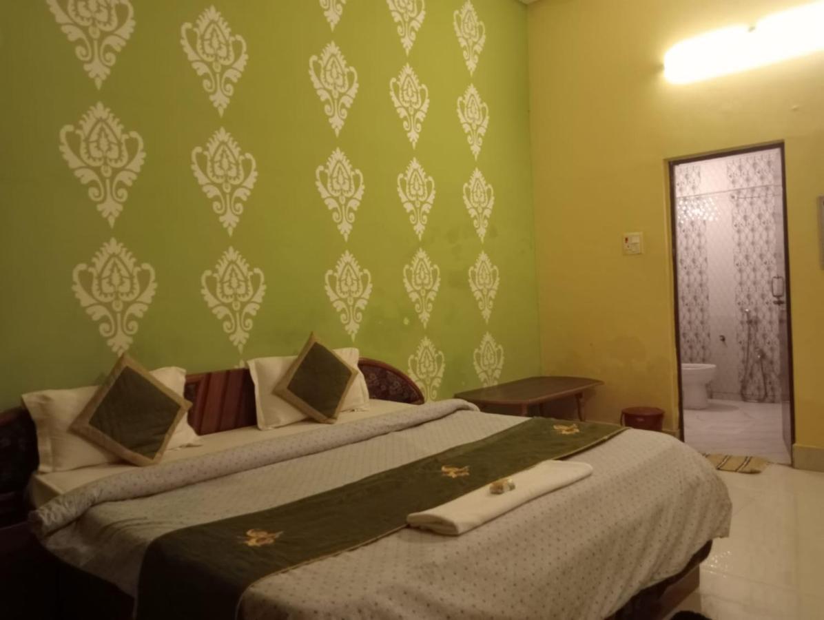 Gangotri Inn Варанасі Екстер'єр фото